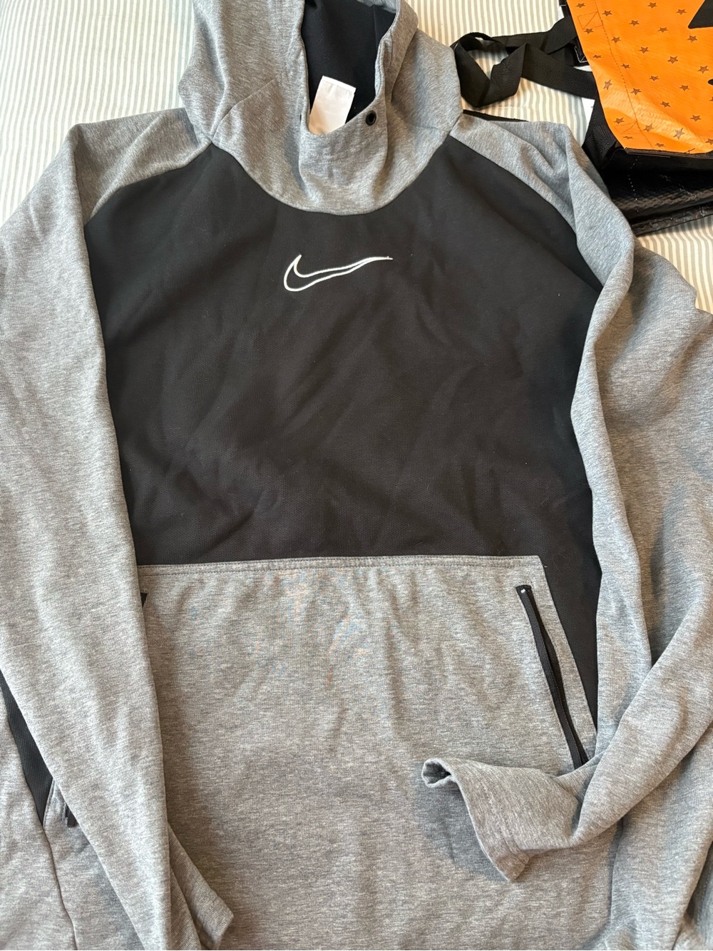 Nike Black and Gray Therma-FIT Hoodie
